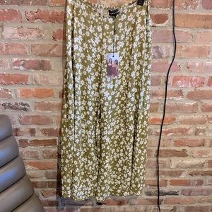 NWOT Kendall +Kylie Wide Leg Pants with High Slits